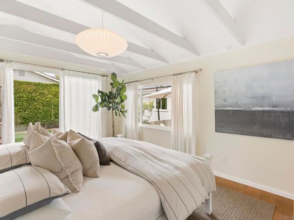 6653 Avenida Manana, La Jolla CA 92037