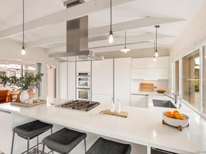 6653 Avenida Manana, La Jolla CA 92037