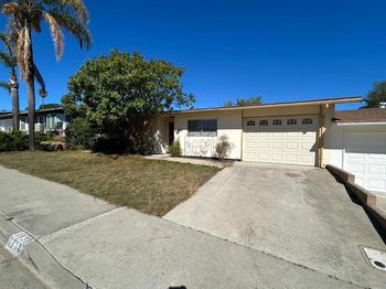1638 La Tierra Ln
