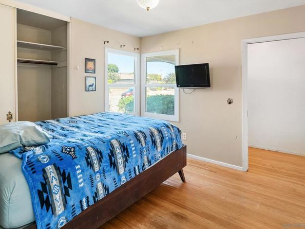 6549 Glenroy, San Diego CA 92120