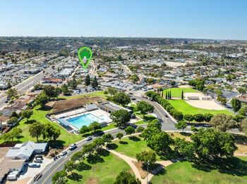 6549 Glenroy