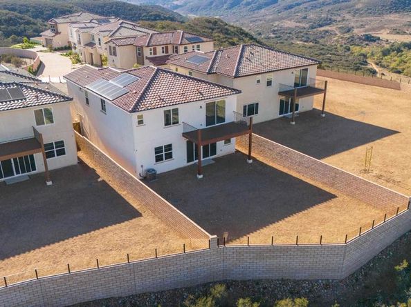 11319 Caminito Rodar, San Diego CA 92126