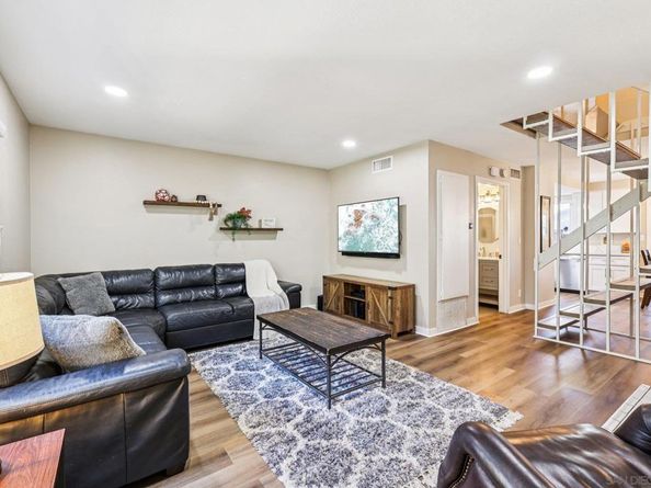 9805 Caminito Cuadro, San Diego CA 92129