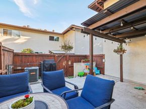 9805 Caminito Cuadro, San Diego CA 92129