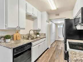 450 W Vermont Ave 105, Escondido CA 92025