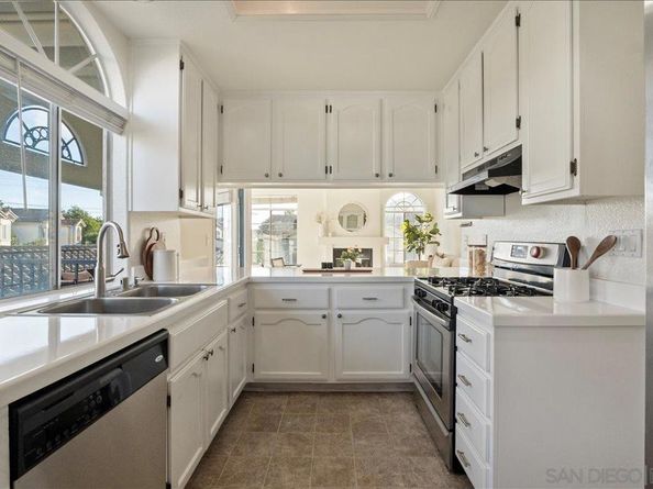 2315 Rancho Del Oro Rd 14, Oceanside CA 92056