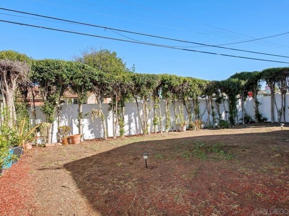 3374 Ashford St, San Diego CA 92111