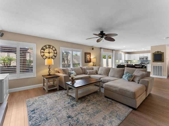 1048 Via Vera Cruz, San Marcos CA 92078