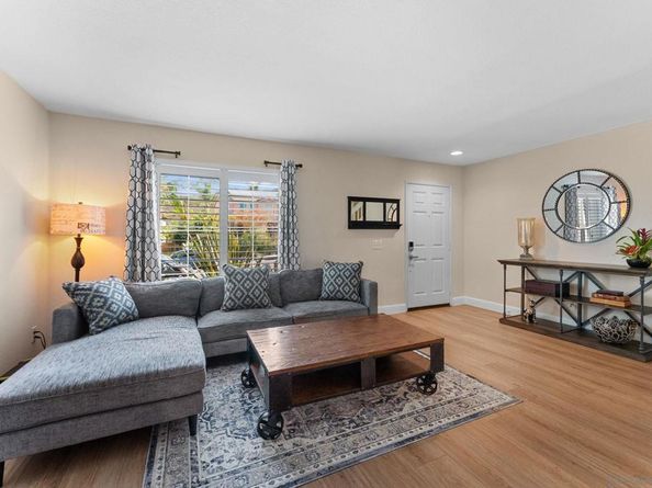 1048 Via Vera Cruz, San Marcos CA 92078