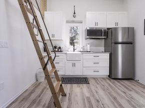 901 Stratford Drive, Encinitas CA 92024