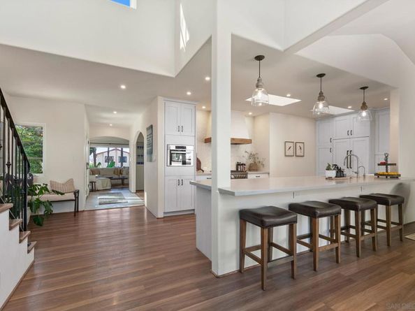 901 Stratford Drive, Encinitas CA 92024