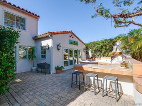 901 Stratford Drive, Encinitas CA 92024