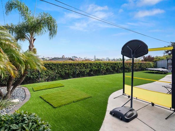 1151 Catalina Boulevard, San Diego CA 92107
