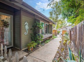 13286 Creek Park Ln, Poway CA 92064