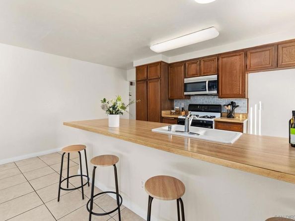 8333 Calle Calzada, San Diego CA 92126