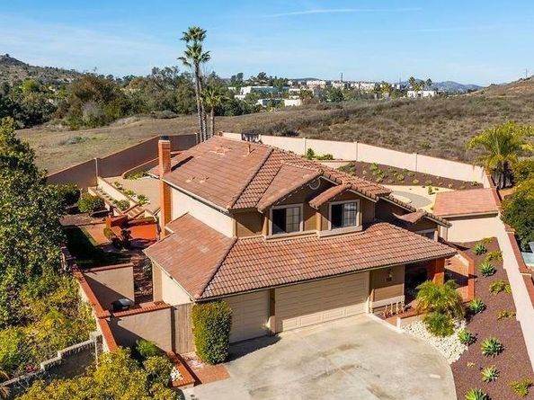 672 Chateau Place, Escondido CA 92029