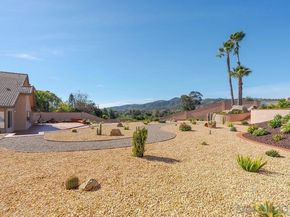 672 Chateau Place, Escondido CA 92029