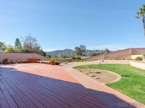 672 Chateau Place, Escondido CA 92029