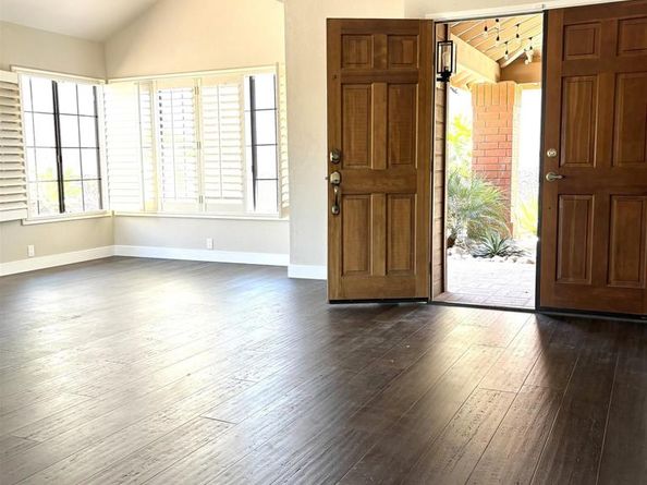 672 Chateau Place, Escondido CA 92029