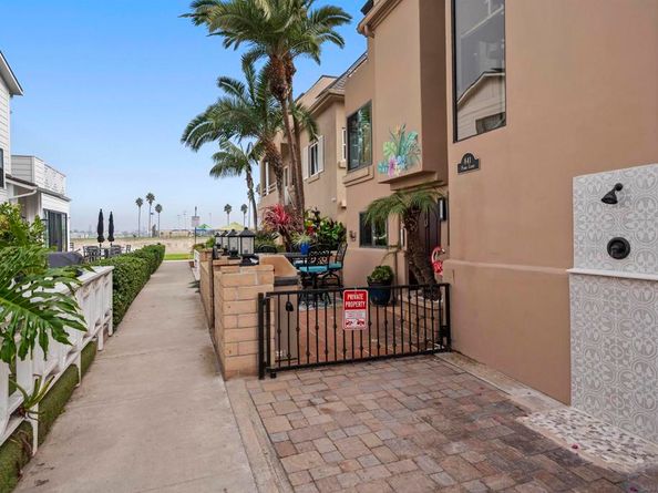 841 Pismo Ct, San Diego CA 92109