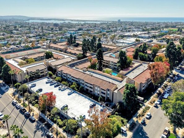 1775 Diamond Street 201, San Diego CA 92109