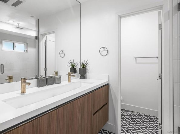 253 Kolmar St, La Jolla CA 92037