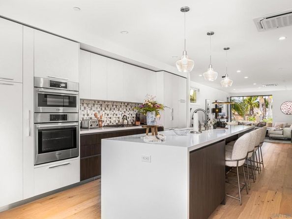 253 Kolmar St, La Jolla CA 92037