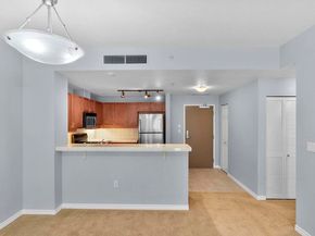 1240 India St 519, San Diego CA 92101