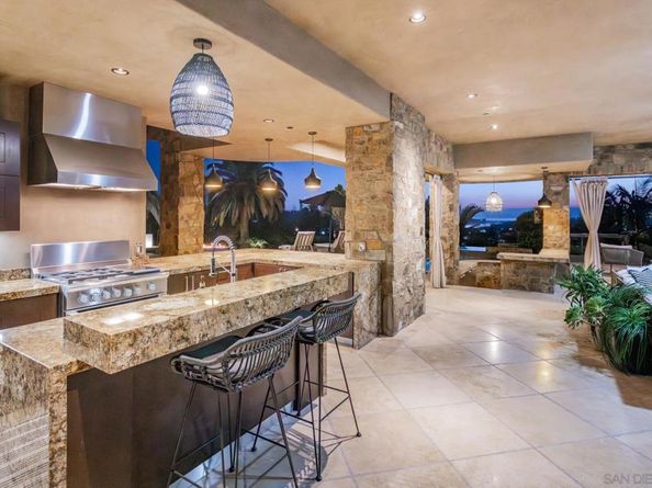 2647 Marmol Ct, Carlsbad CA 92009