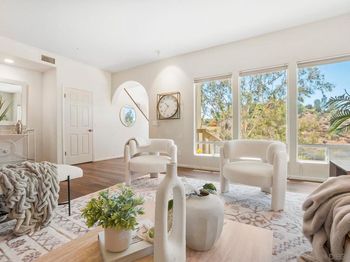 4333 Calavo Dr