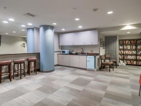 300 W Beech St 1101, San Diego CA 92101