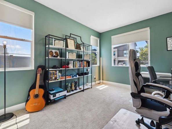 8246 Rose Quartz Cir, San Diego CA 92126