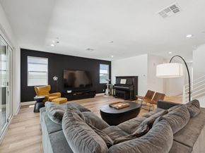 8246 Rose Quartz Cir, San Diego CA 92126