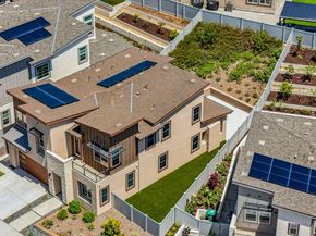 8246 Rose Quartz Cir, San Diego CA 92126