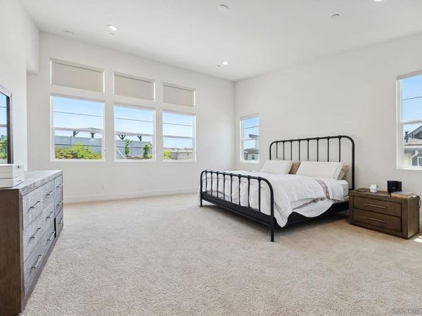 8246 Rose Quartz Cir, San Diego CA 92126