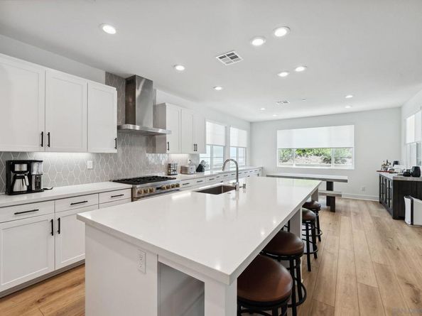 8246 Rose Quartz Cir, San Diego CA 92126