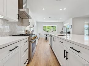 8246 Rose Quartz Cir, San Diego CA 92126