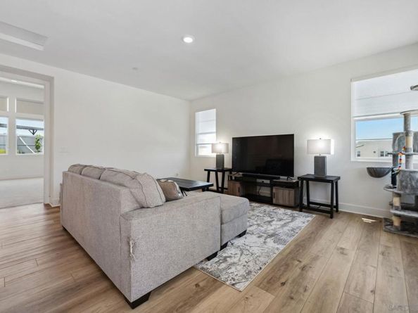 8246 Rose Quartz Cir, San Diego CA 92126