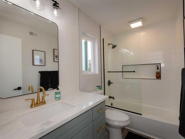 1426 Westwood Pl., Oceanside CA 92056
