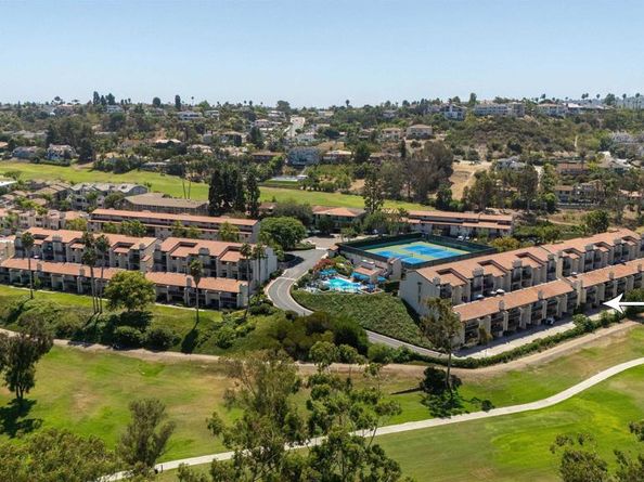 2503 Navarra Dr 105, Carlsbad CA 92009