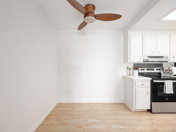2503 Navarra Dr 105, Carlsbad CA 92009