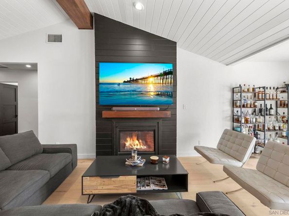 2146 Foster St, Oceanside CA 92054