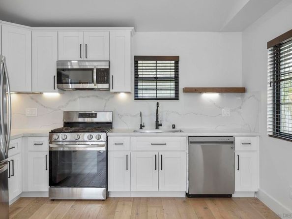 2146 Foster St, Oceanside CA 92054