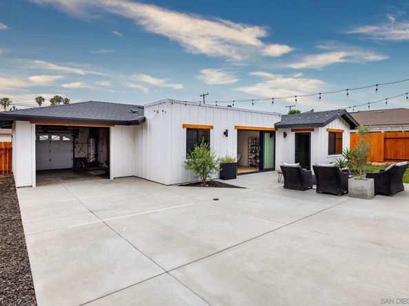 2146 Foster St, Oceanside CA 92054