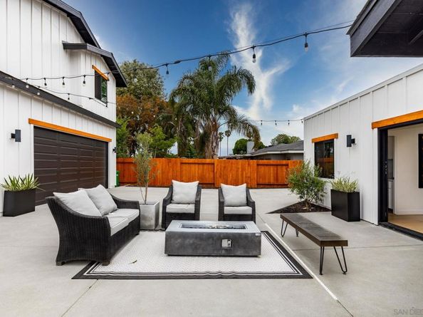 2146 Foster St, Oceanside CA 92054