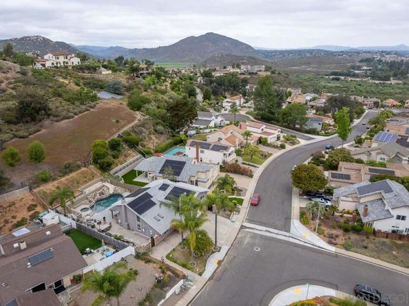 17924 Cabela Dr, San Diego CA 92127