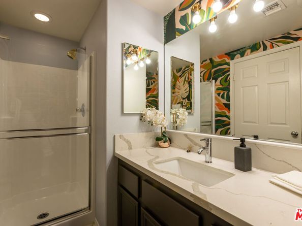 18404 Arminta Street, Reseda CA 91335