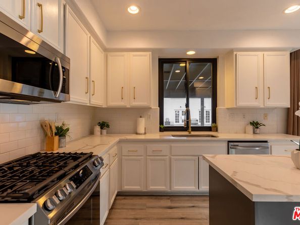 18404 Arminta Street, Reseda CA 91335