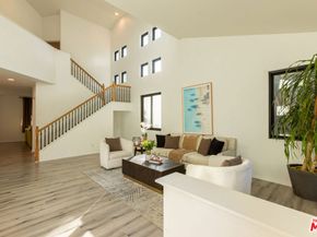 18404 Arminta Street, Reseda CA 91335