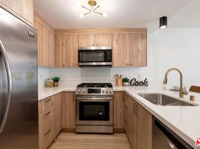 1633 S Bentley Avenue 204, Los Angeles CA 90025